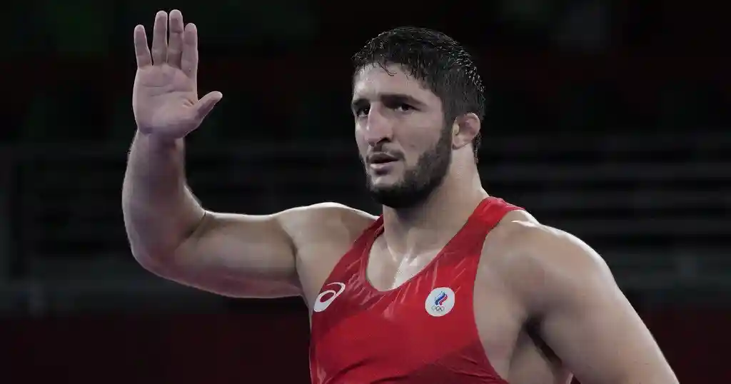 Садулаев выиграл у чемпиона России путевку на мировое первенство